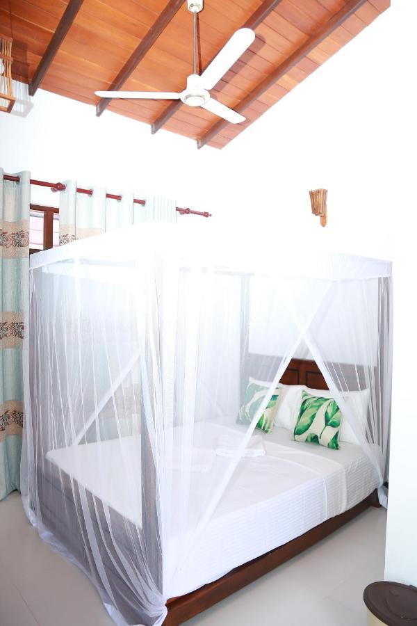 Mango Shade Hotel Dickwella Exterior photo